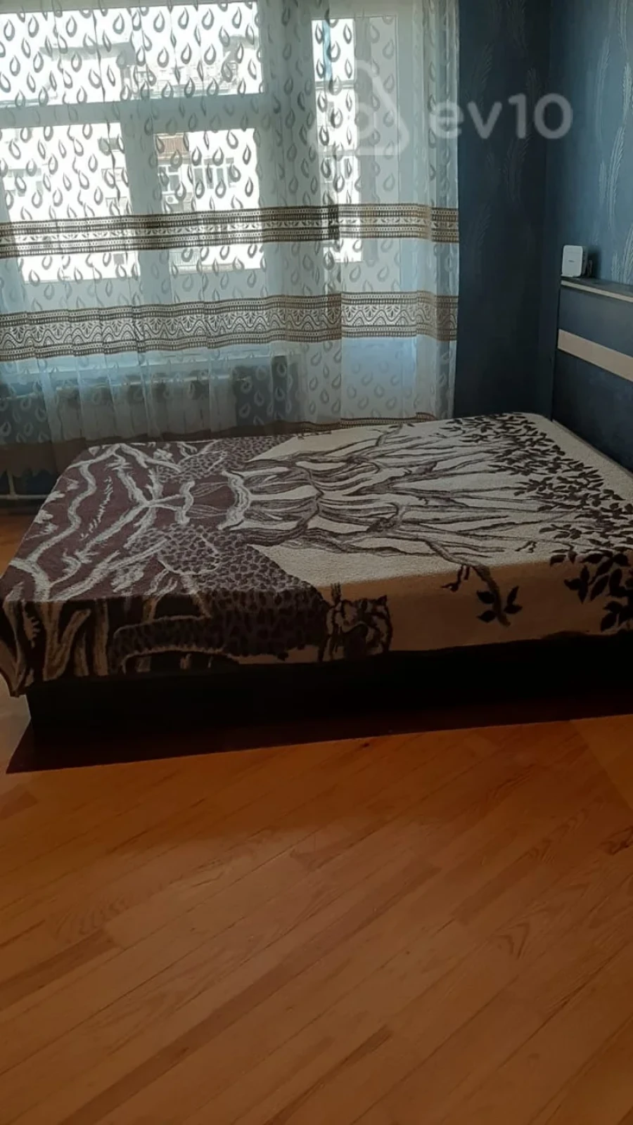 Kirayə verilir 2 otaqlı köhnə tikili 65 m²