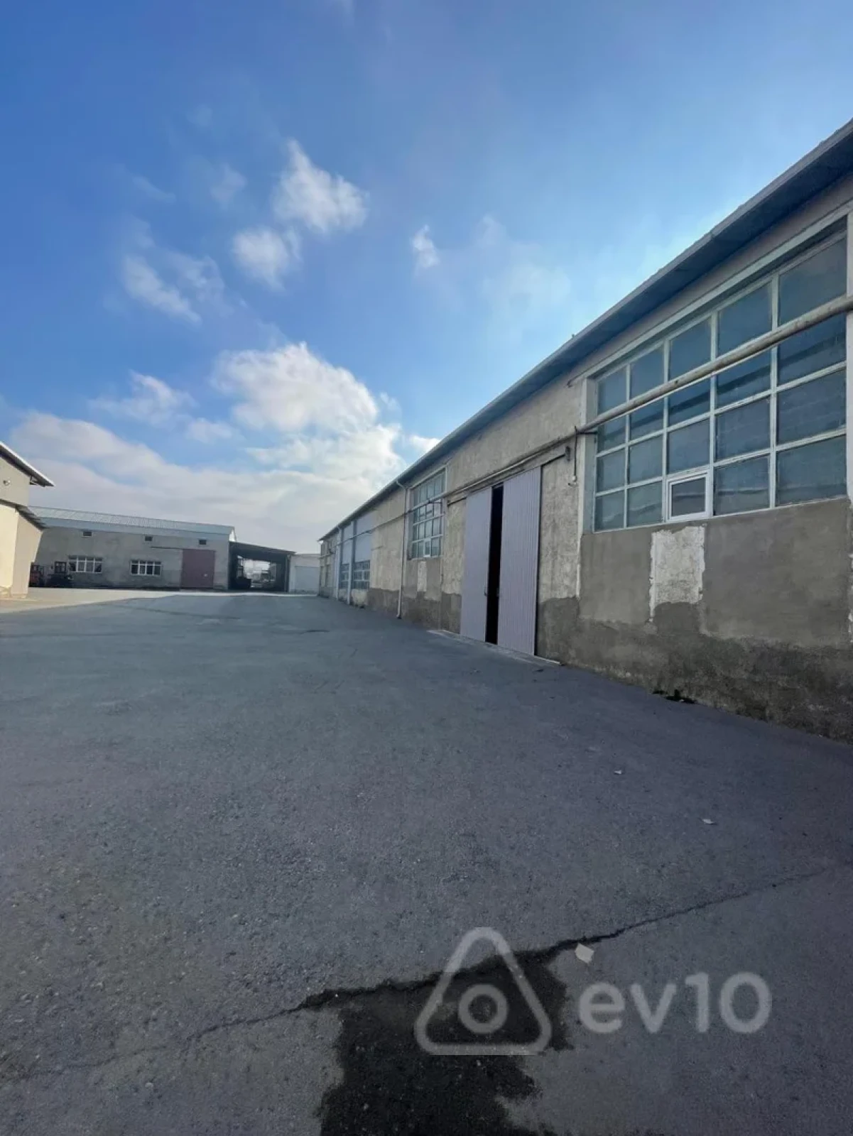 Kirayə verilir mənzil 100 m²