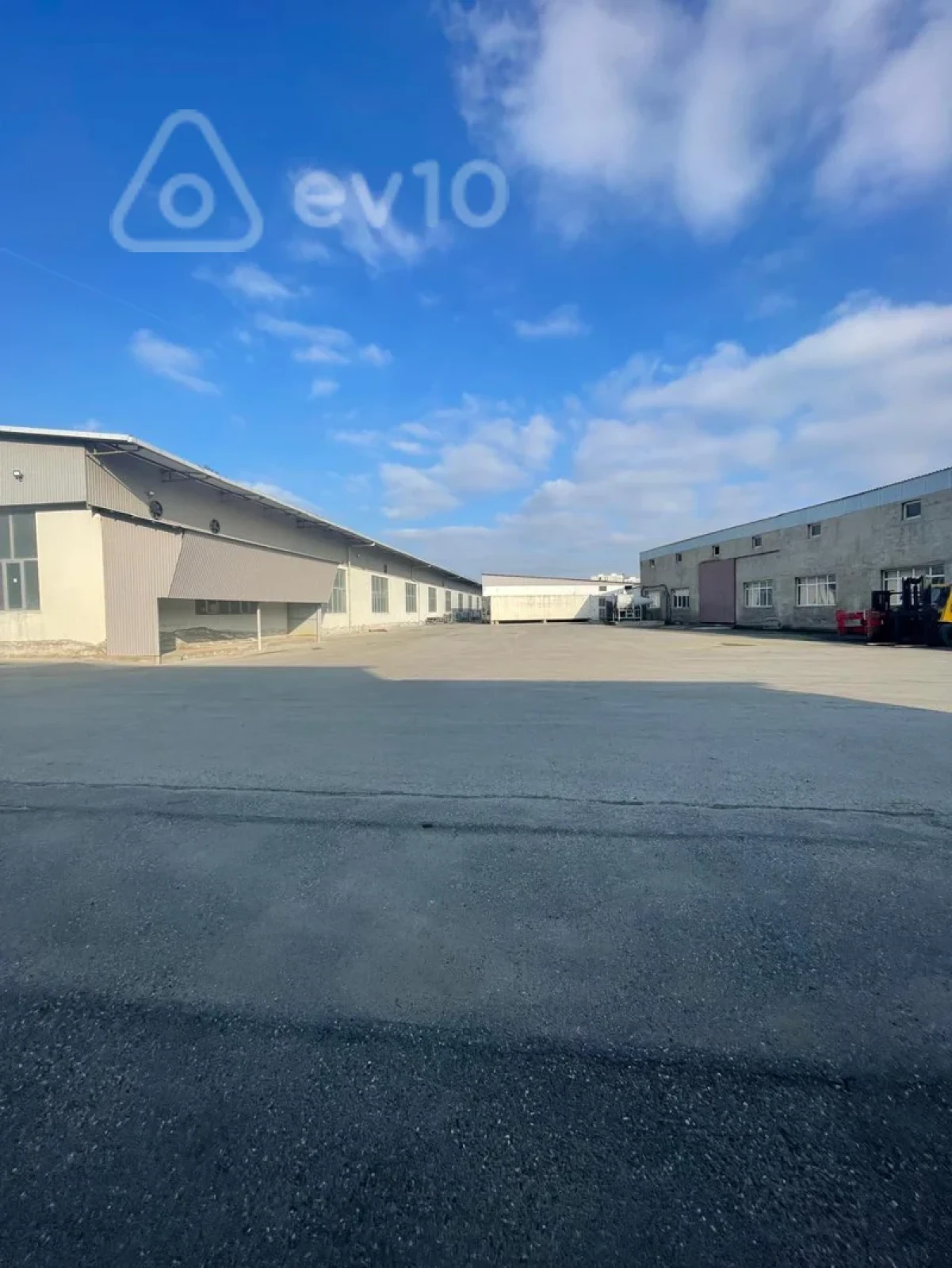 Kirayə verilir mənzil 100 m²