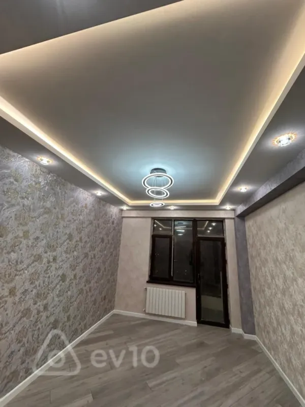 Satılır 2 otaqlı yeni tikili 70 m²