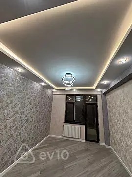 Satılır 2 otaqlı yeni tikili 70 m²