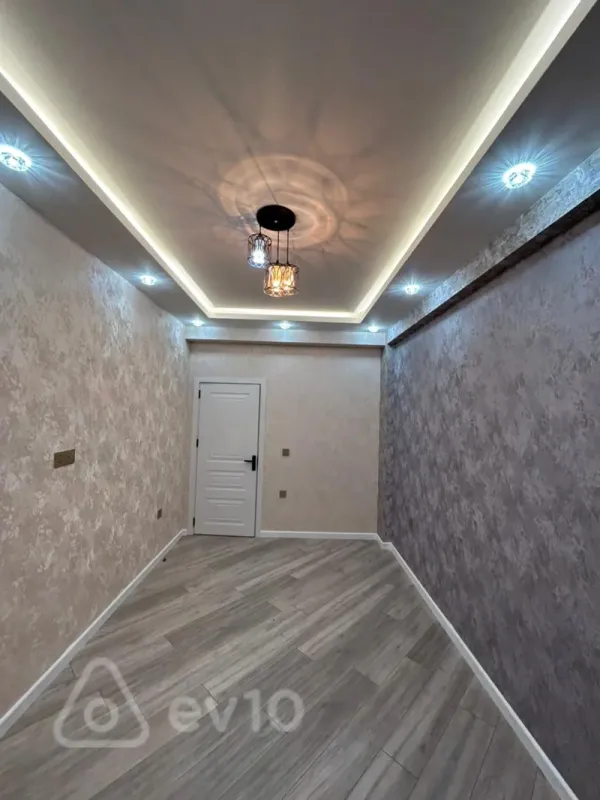 Satılır 2 otaqlı yeni tikili 70 m²