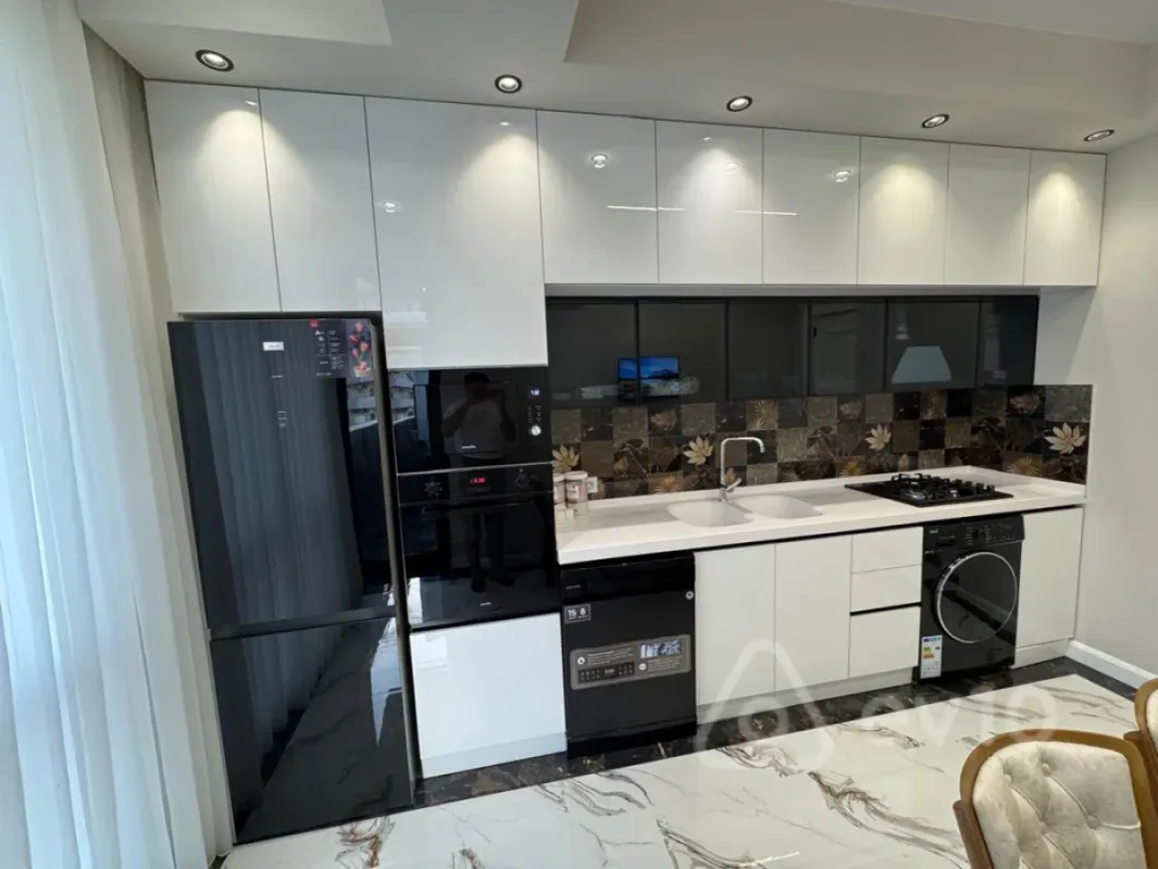 Kirayə verilir 3 otaqlı yeni tikili 110 m²