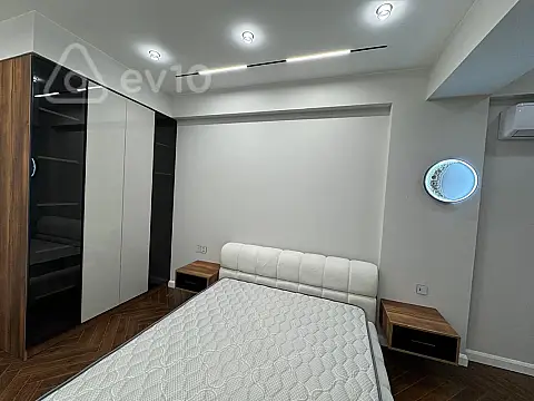 Kirayə verilir 3 otaqlı yeni tikili 110 m²