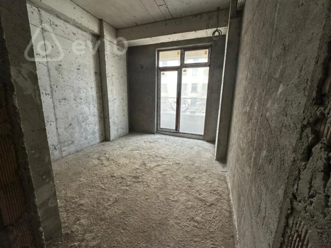 Satılır 2 otaqlı yeni tikili 84 m²