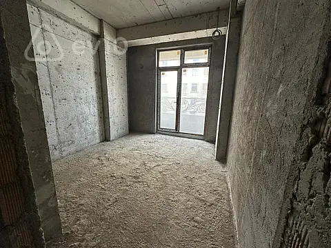 Satılır 2 otaqlı yeni tikili 84 m²