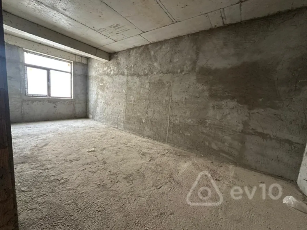 Satılır 2 otaqlı yeni tikili 84 m²