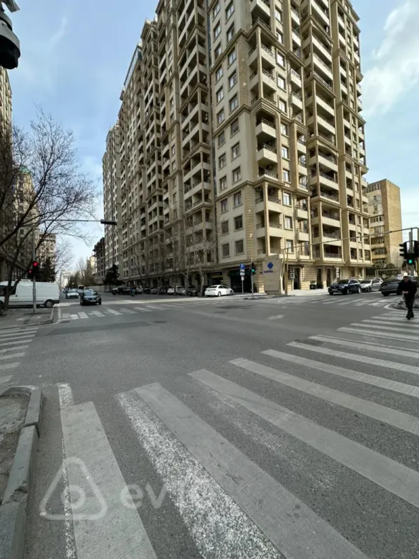 Satılır 2 otaqlı yeni tikili 84 m²