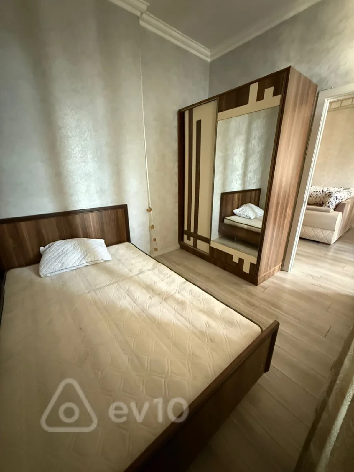 Satılır 2 otaqlı yeni tikili 60 m²