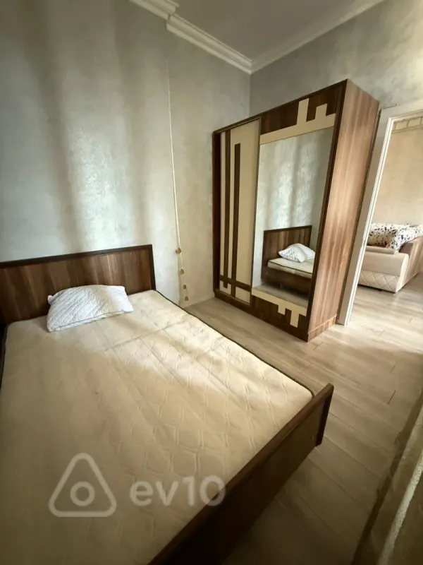 Satılır 2 otaqlı yeni tikili 60 m²