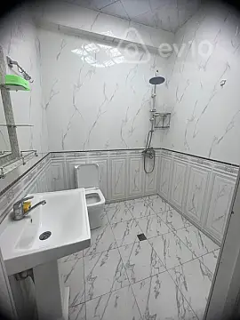 Satılır 2 otaqlı yeni tikili 60 m²
