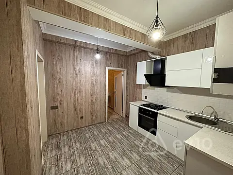 Kirayə verilir 2 otaqlı yeni tikili 60 m²