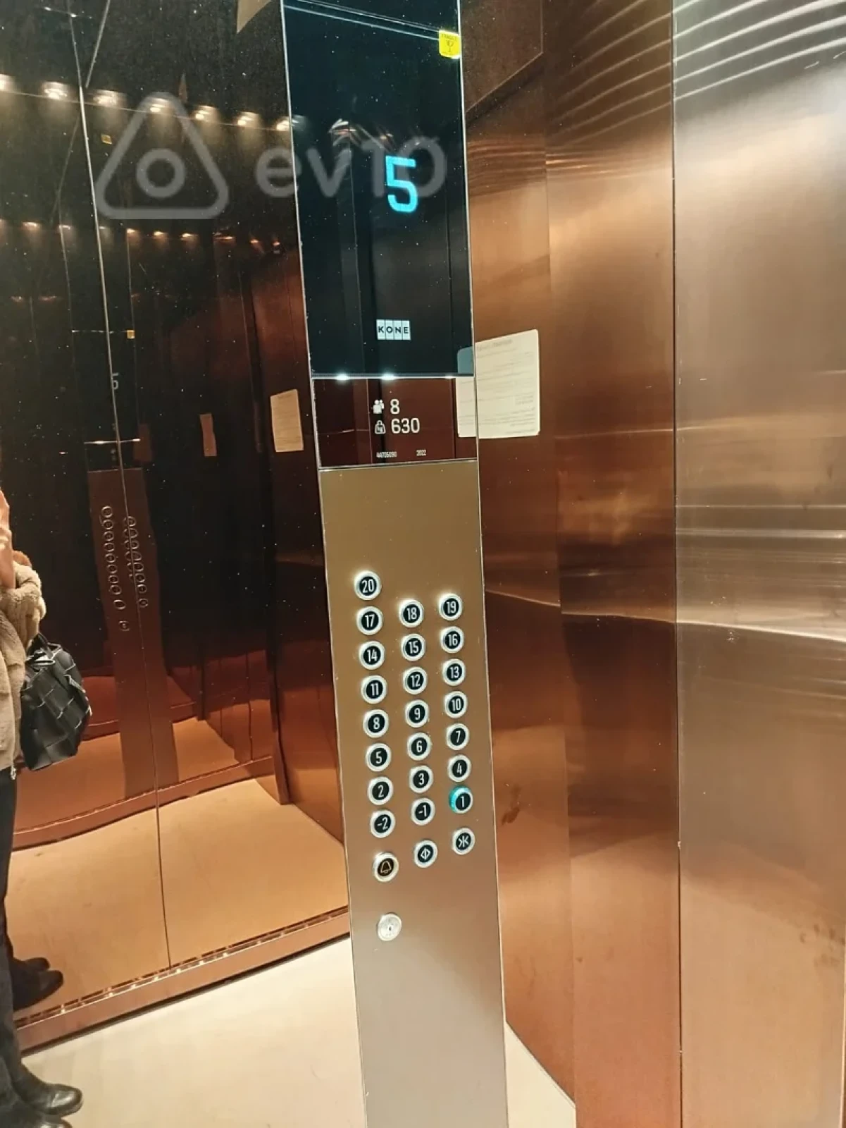 Satılır 2 otaqlı yeni tikili 55 m²