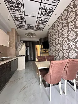 Satılır 4 otaqlı yeni tikili 200 m²
