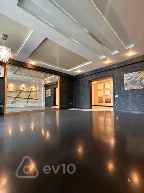 Satılır 4 otaqlı yeni tikili 200 m²