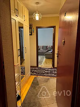 Satılır 3 otaqlı köhnə tikili 66 m²