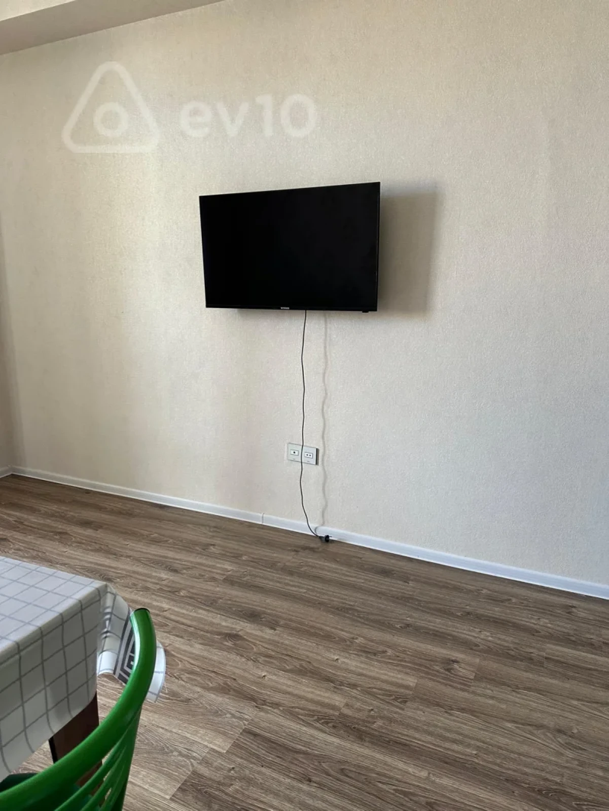 Kirayə verilir 2 otaqlı yeni tikili 74 m²