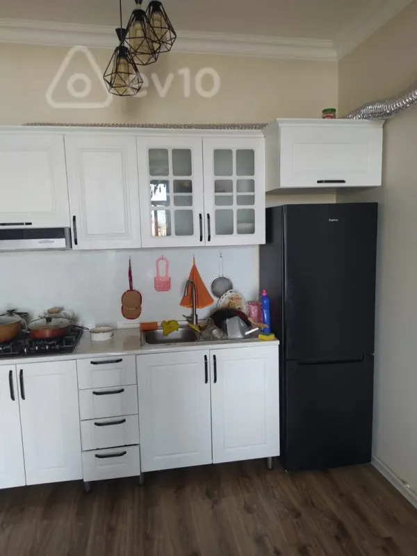 Kirayə verilir 2 otaqlı yeni tikili 74 m²