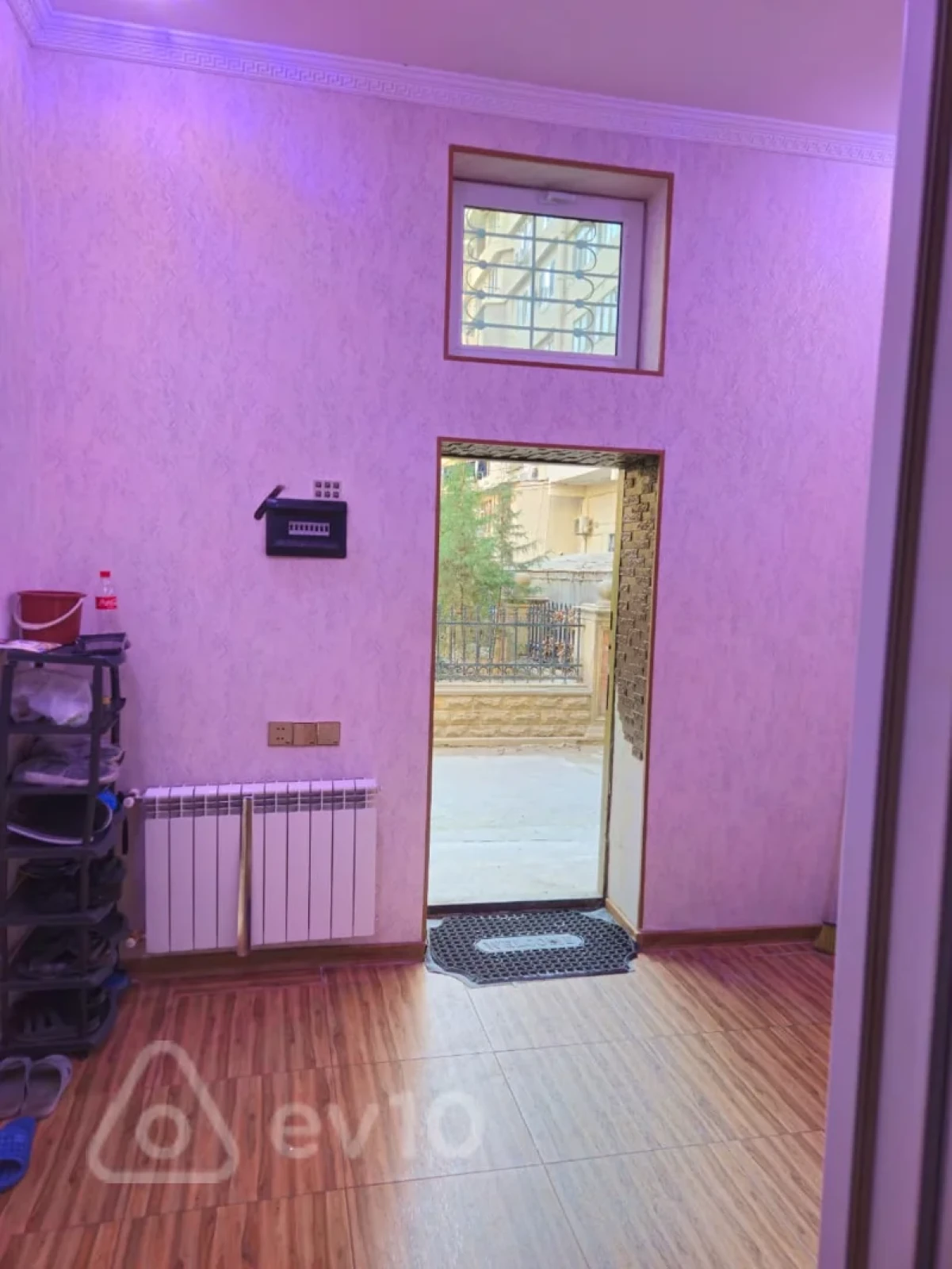 Kirayə verilir 4 otaqlı ofis 130 m²