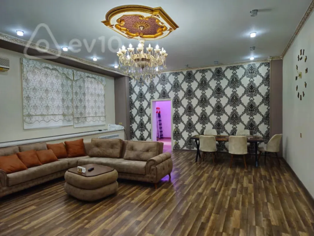 Kirayə verilir 4 otaqlı ofis 130 m²