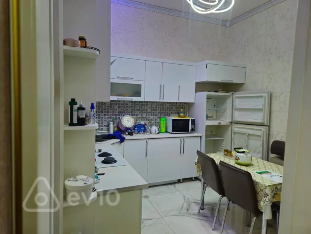 Kirayə verilir 4 otaqlı ofis 130 m²