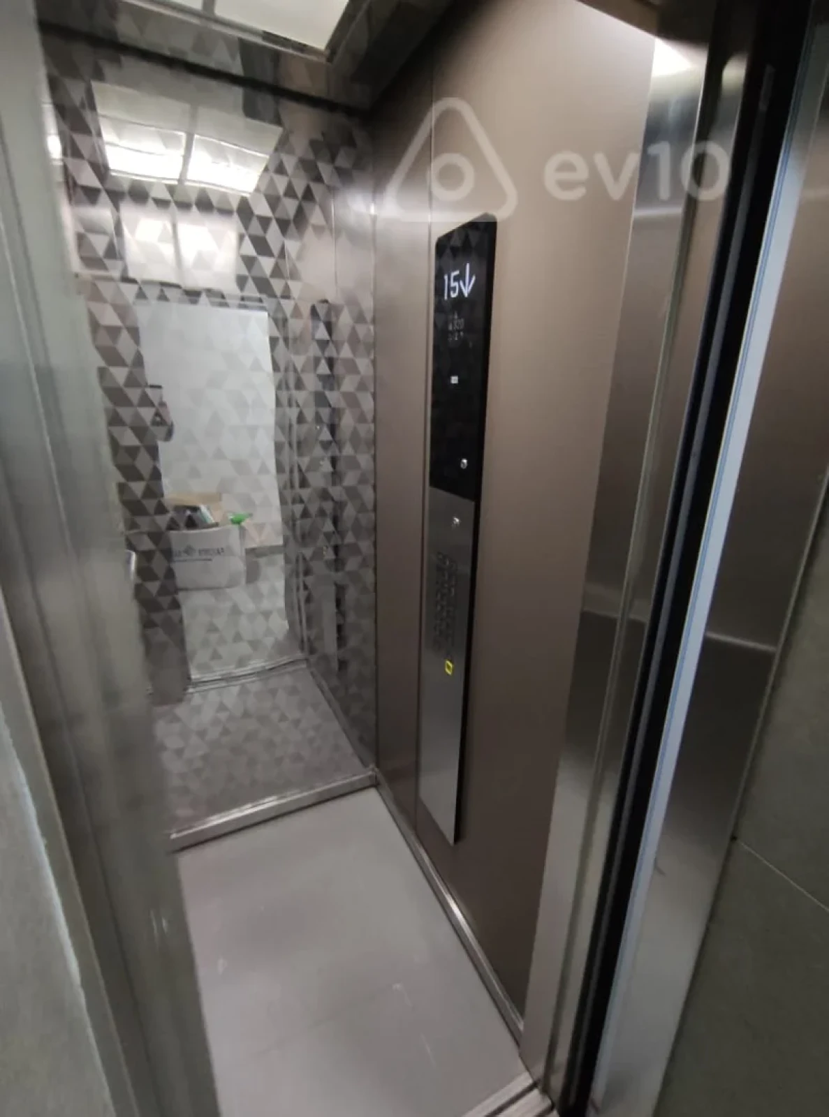 Kirayə verilir 2 otaqlı yeni tikili 56 m²