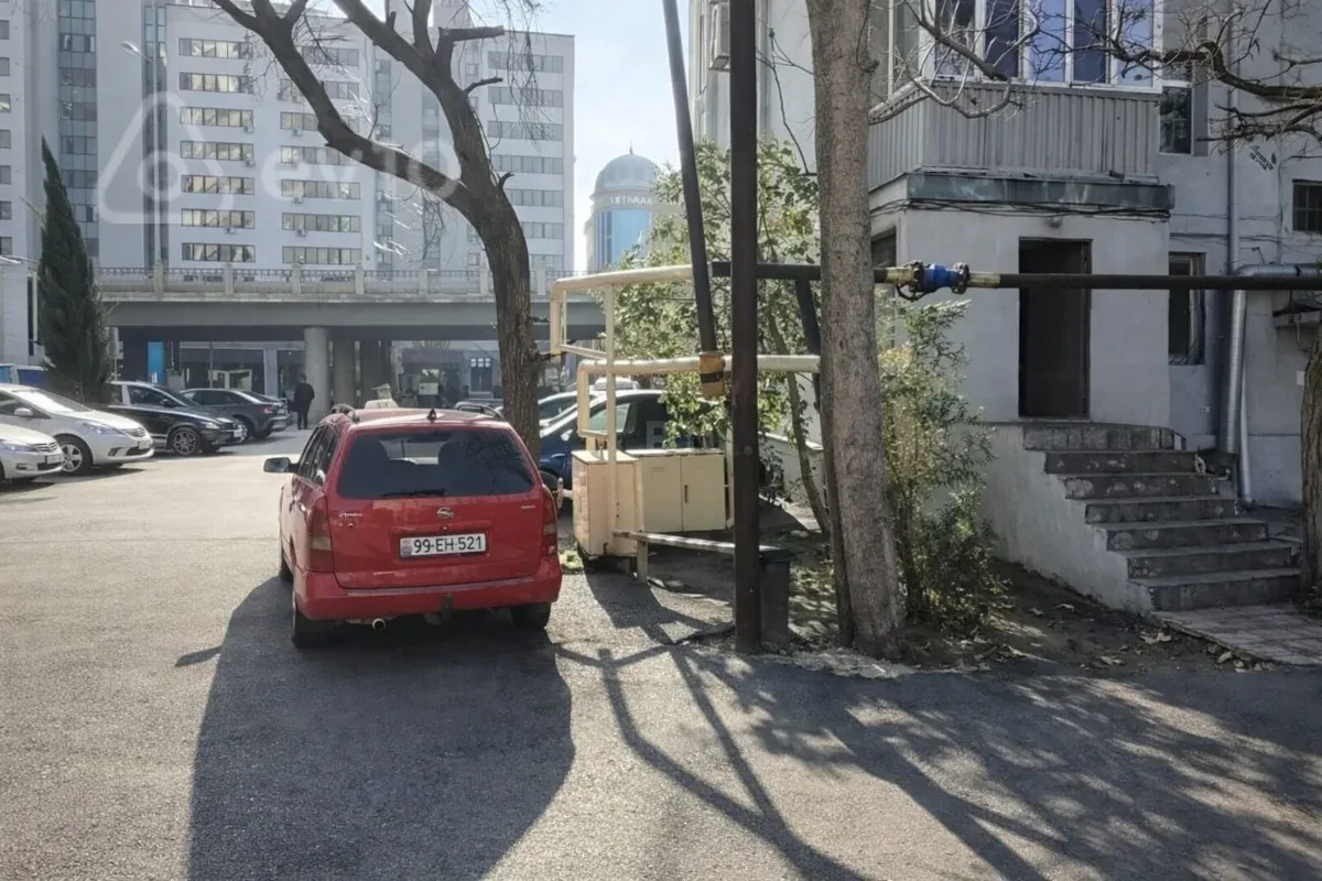 Kirayə verilir 2 otaqlı ofis 40 m²