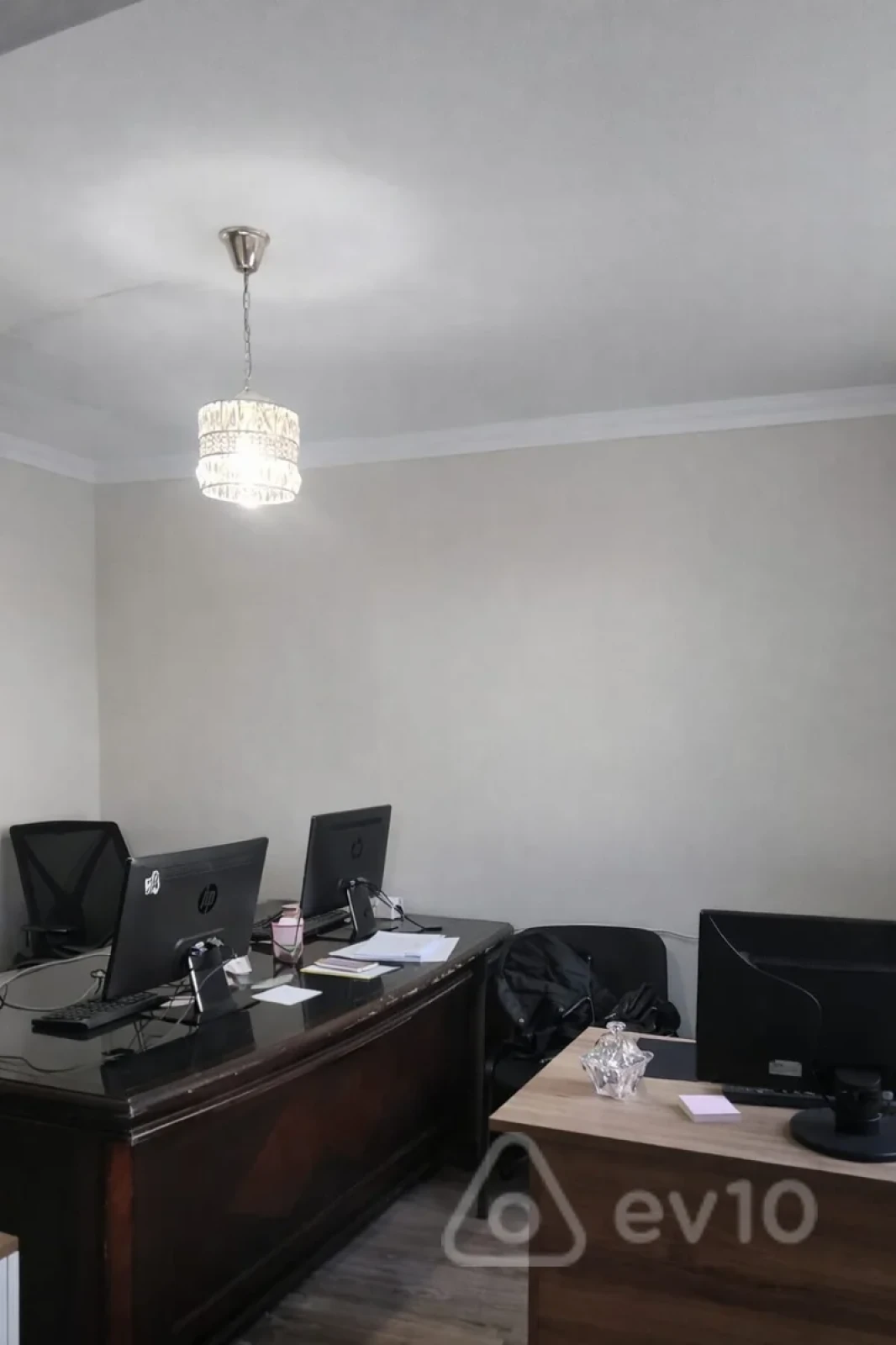 Kirayə verilir 2 otaqlı ofis 40 m²