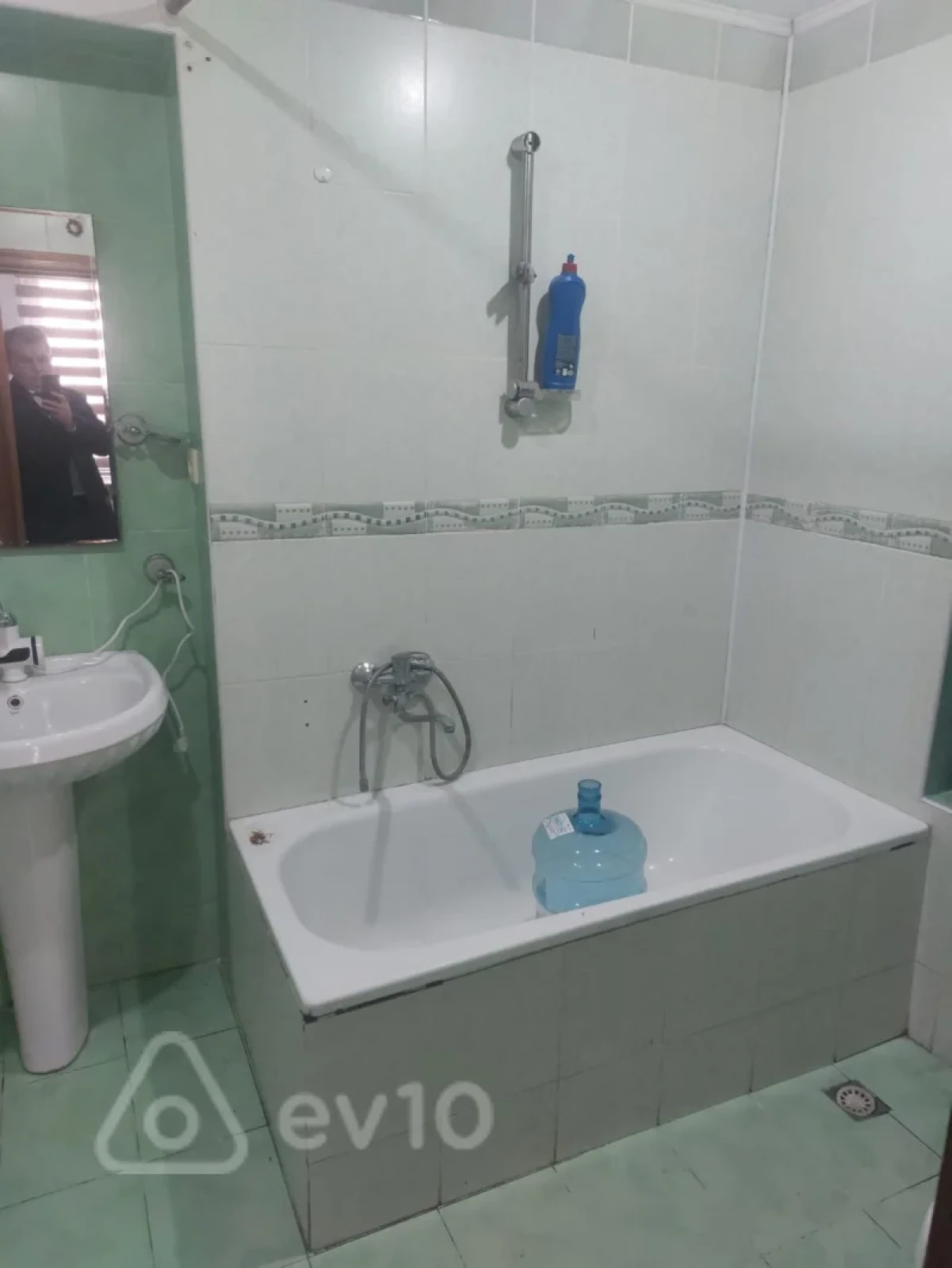 Kirayə verilir 2 otaqlı ofis 40 m²