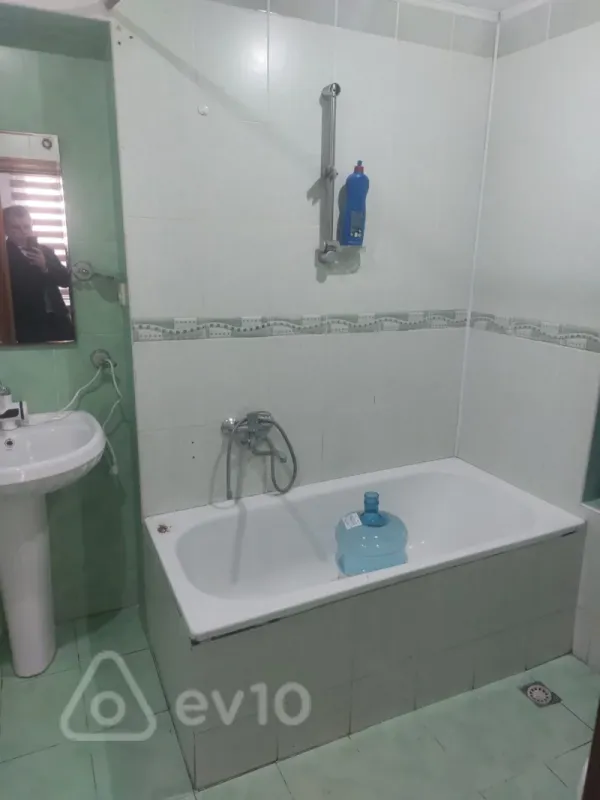 Kirayə verilir 2 otaqlı ofis 40 m²