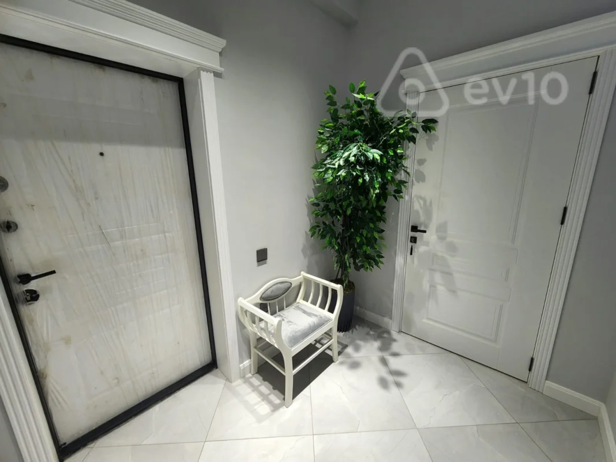 Kirayə verilir 2 otaqlı yeni tikili 93 m²