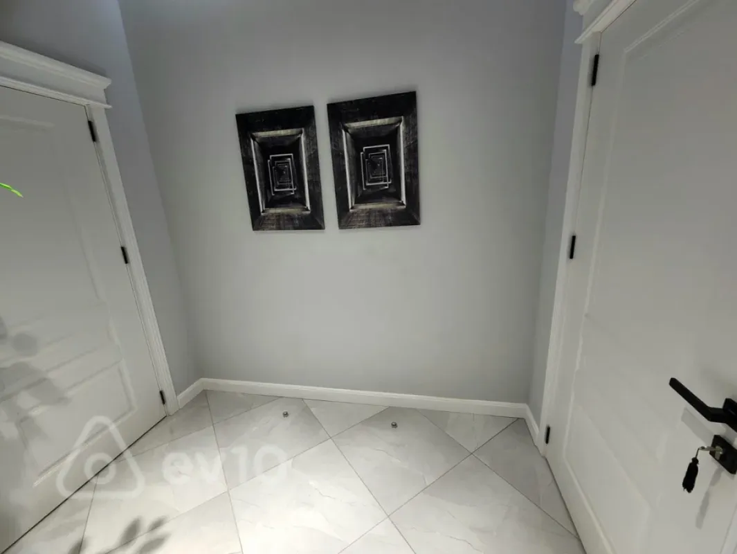 Kirayə verilir 2 otaqlı yeni tikili 93 m²