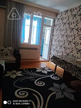 Kirayə verilir 2 otaqlı köhnə tikili 50 m²