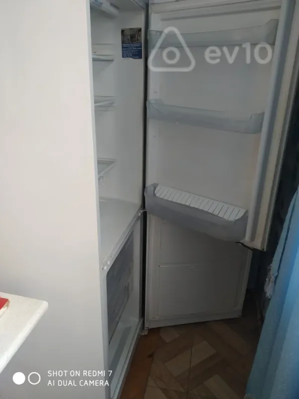 Kirayə verilir 2 otaqlı köhnə tikili 50 m²