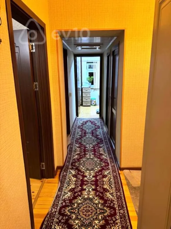 Satılır 3 otaqlı köhnə tikili 72 m²
