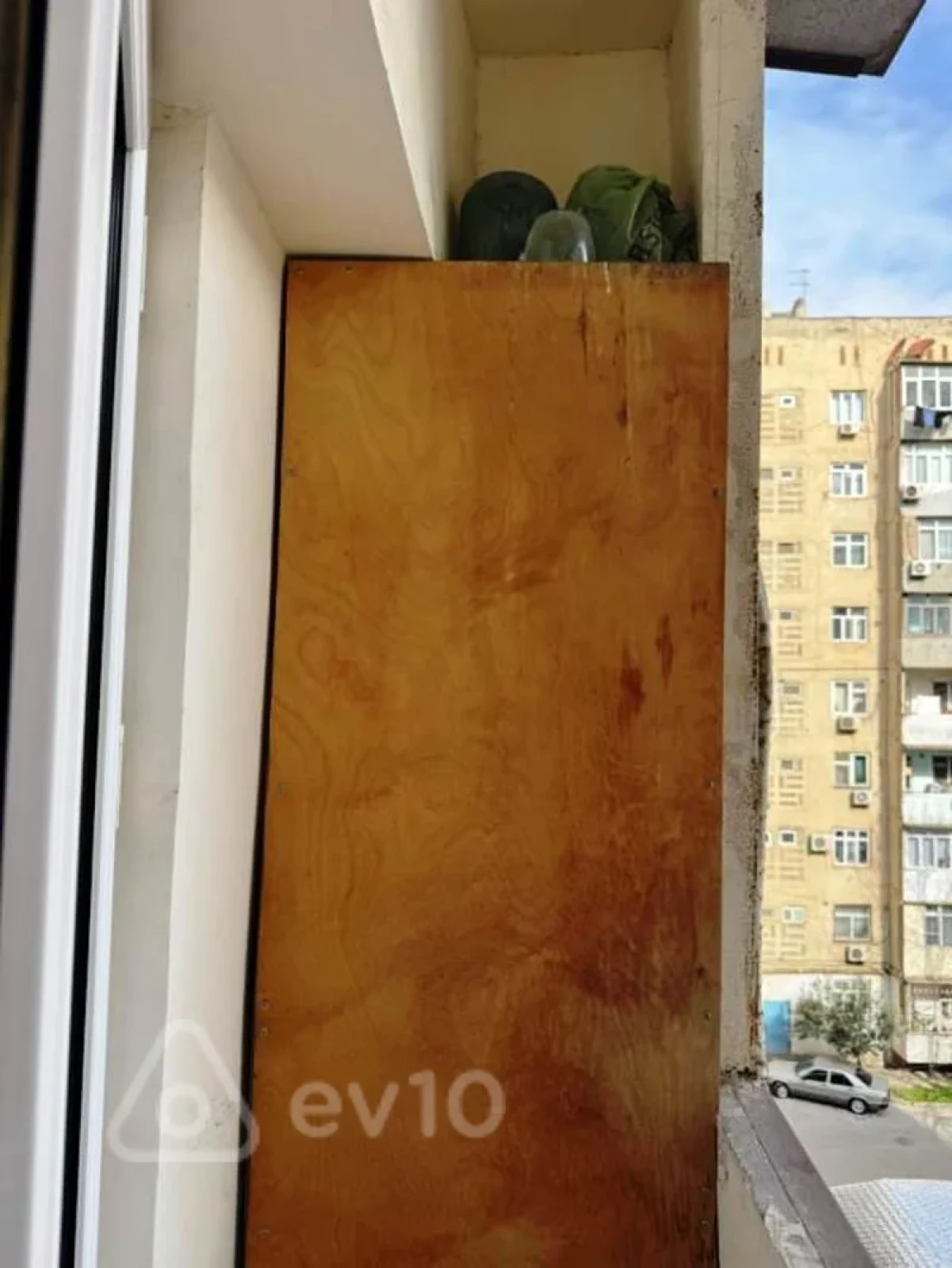Satılır 3 otaqlı köhnə tikili 72 m²