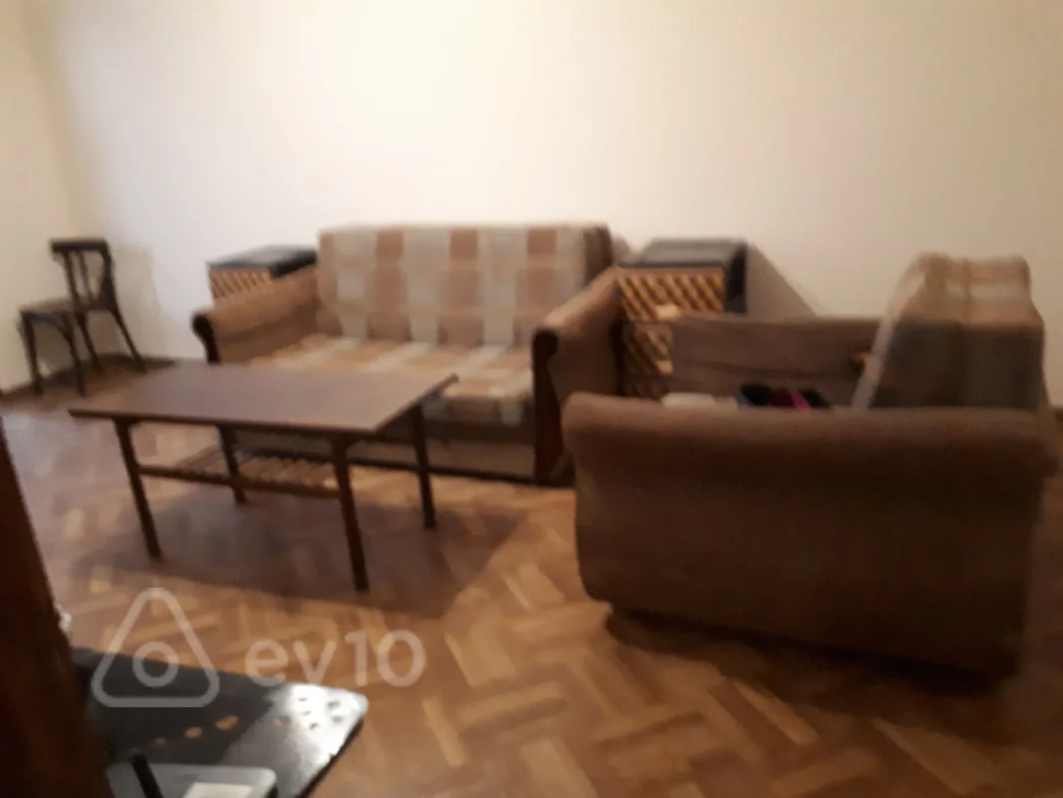 Kirayə verilir 2 otaqlı köhnə tikili 30 m²