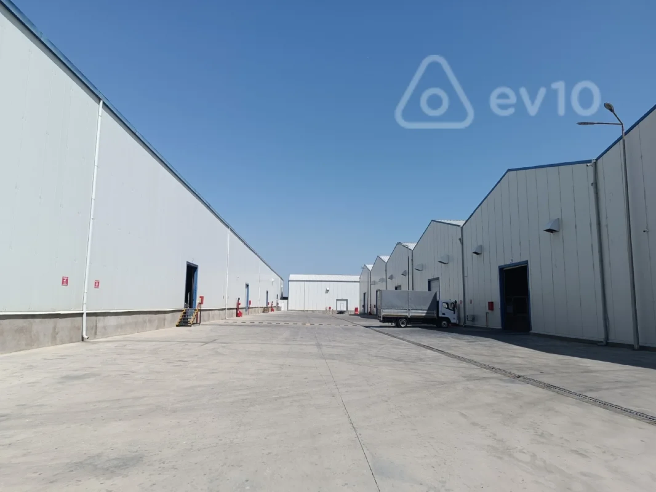 Kirayə verilir mənzil 500 m²