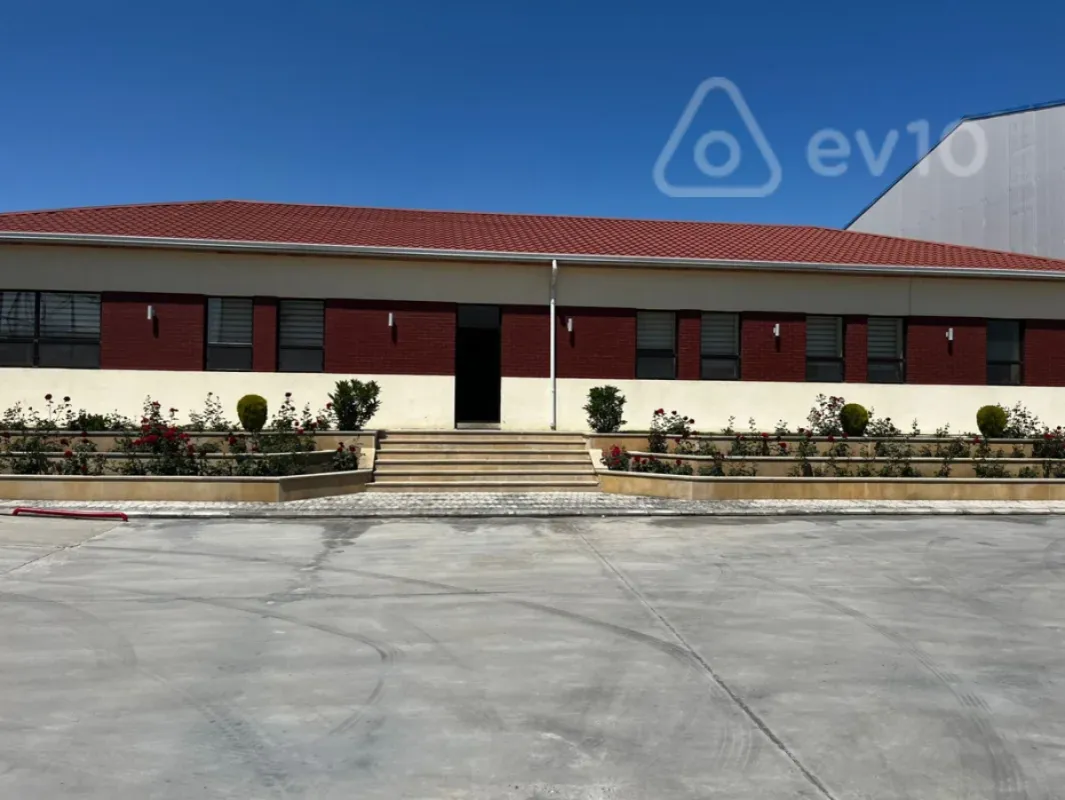 Kirayə verilir mənzil 500 m²