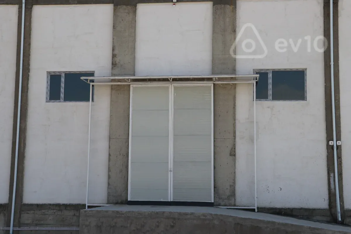 Kirayə verilir mənzil 400 m²