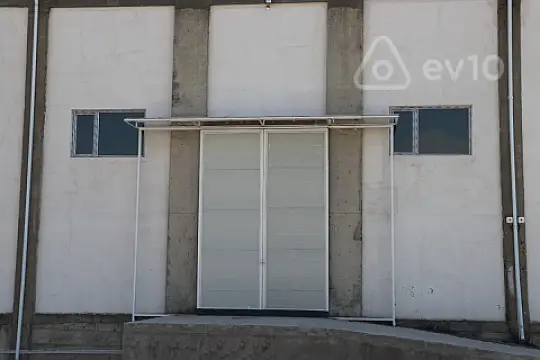 Kirayə verilir mənzil 400 m²