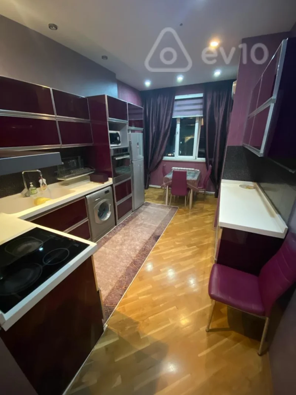 Kirayə verilir 2 otaqlı yeni tikili 80 m²