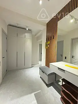 Kirayə verilir 2 otaqlı yeni tikili 86 m²