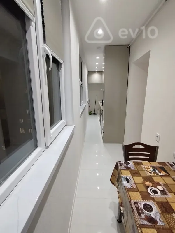 Satılır 3 otaqlı köhnə tikili 75 m²