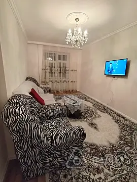 Satılır 3 otaqlı köhnə tikili 75 m²
