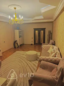 Kirayə verilir 3 otaqlı yeni tikili 140 m²