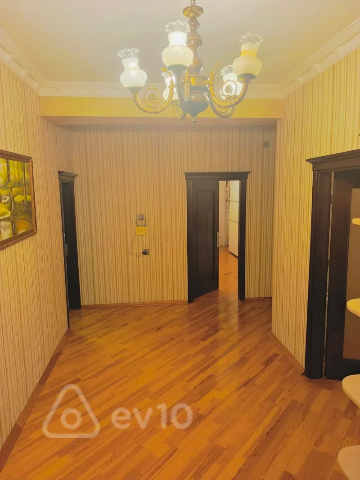 Kirayə verilir 3 otaqlı yeni tikili 140 m²