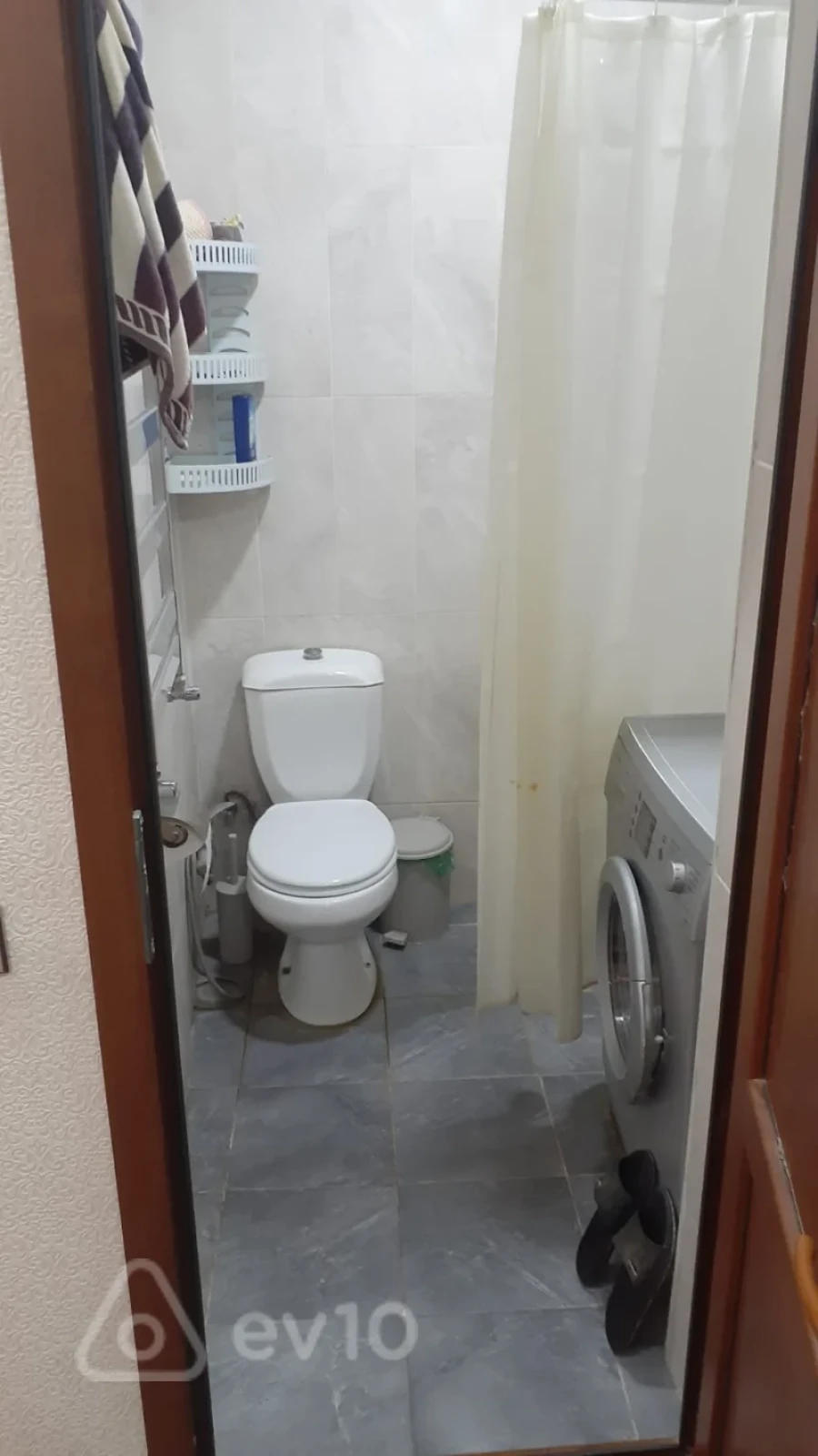 Kirayə verilir 2 otaqlı köhnə tikili 70 m²