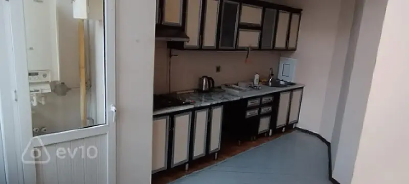 Kirayə verilir 2 otaqlı yeni tikili 78 m²