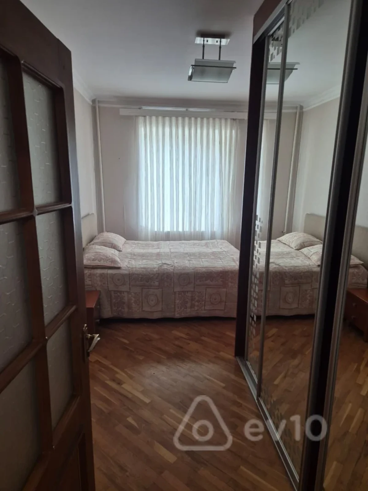 Kirayə verilir 2 otaqlı yeni tikili 88 m²